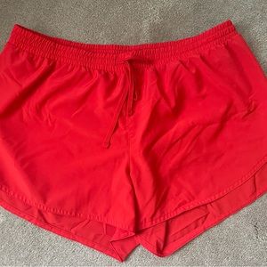 Womens old navy active shorts. Large